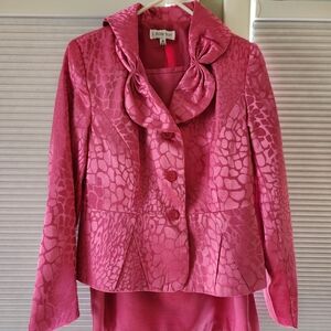 Women's Size 10 Elegant Skirt And Blazer Suit Set Hot Pink Fun Print